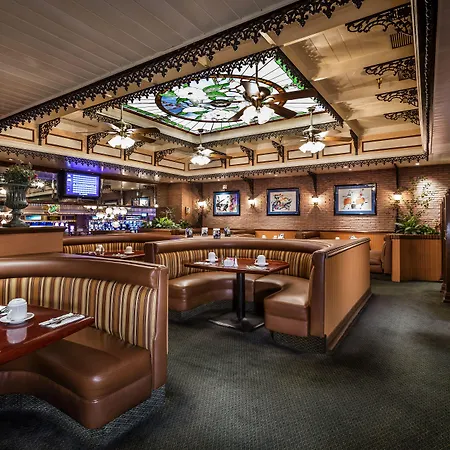 Four Queens Hotel & Casino-3